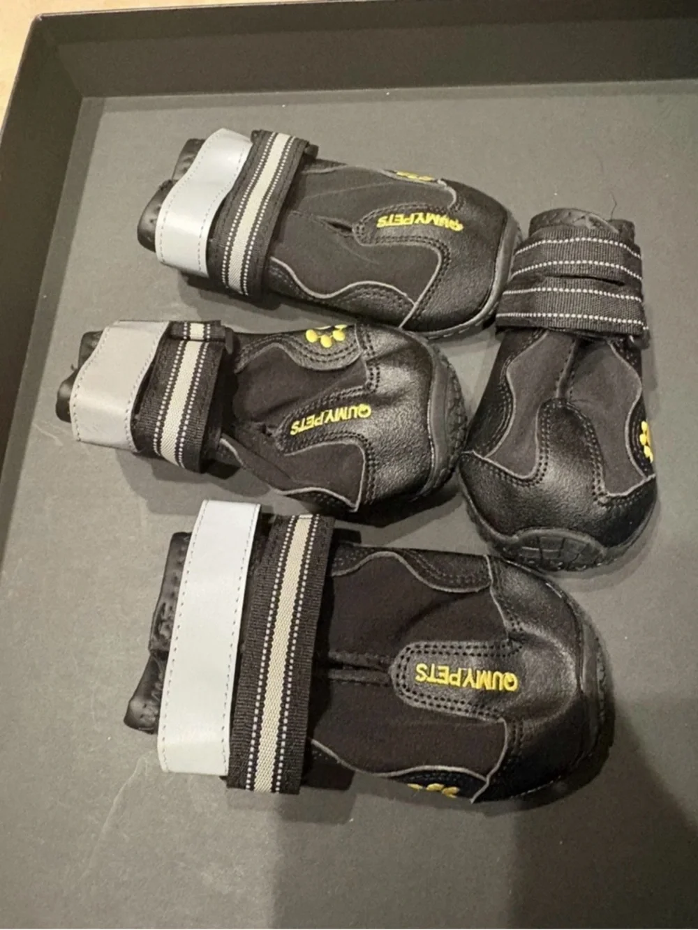 Unbranded Black Reflective Dog Boots - Pack of 4. Size 6. New without tags